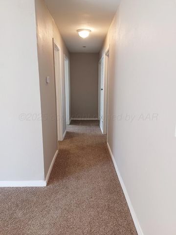 222 NW 11th Street, Dimmitt, TX 79027