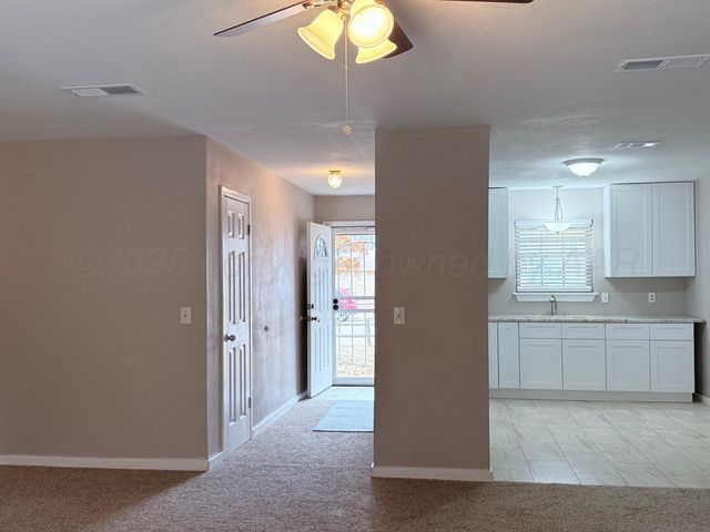 222 NW 11th Street, Dimmitt, TX 79027