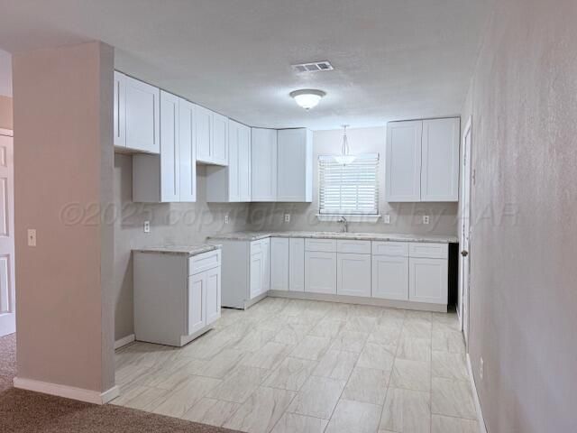 222 NW 11th Street, Dimmitt, TX 79027