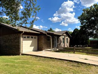 222 NW 11th Street, Dimmitt, TX 79027
