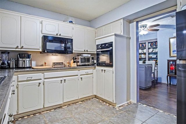 2404 Big Horn, Edmond, OK 73012