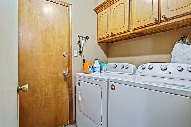 2404 Big Horn, Edmond, OK 73012