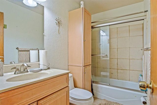 2404 Big Horn, Edmond, OK 73012