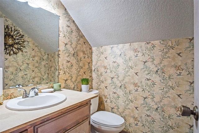 2404 Big Horn, Edmond, OK 73012