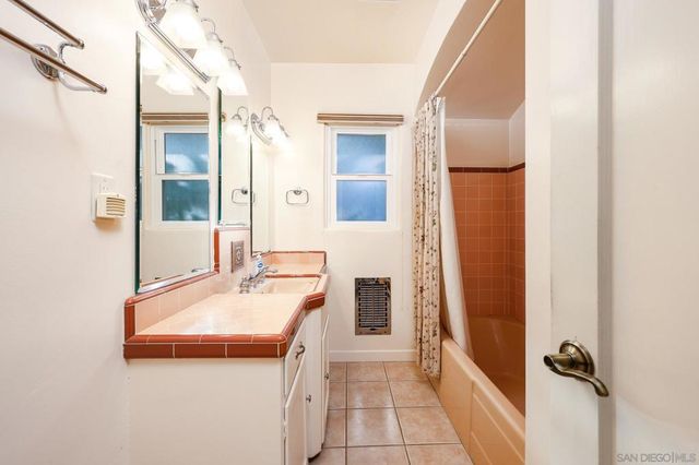 5410 Bishops Way, La Mesa, CA 91941