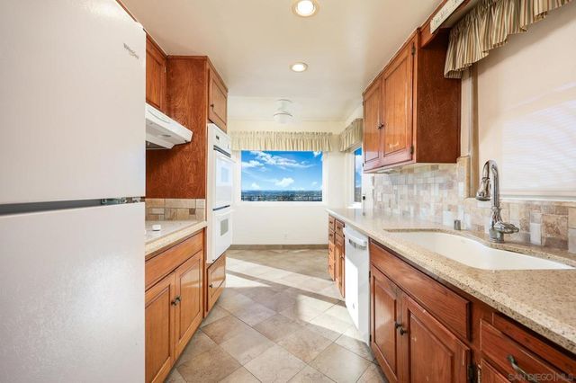 5410 Bishops Way, La Mesa, CA 91941