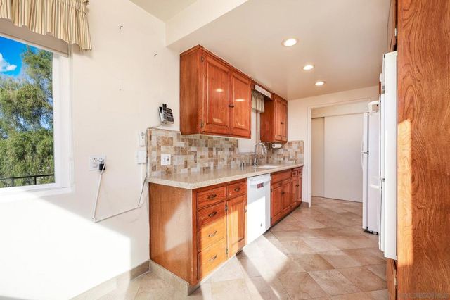 5410 Bishops Way, La Mesa, CA 91941