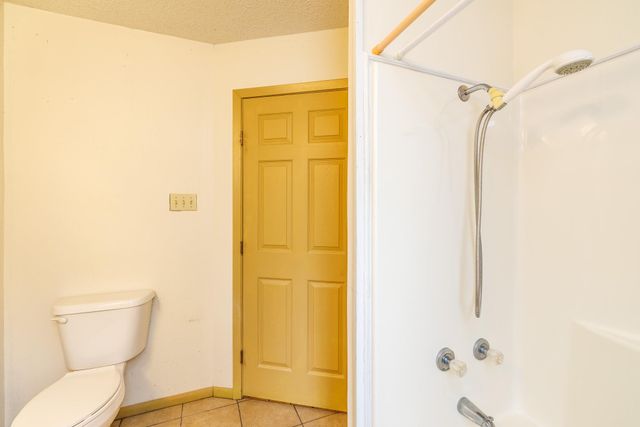 806 Saint Michael ST, Gonzales, TX 78629