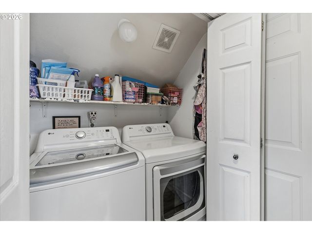 34660 GLACIER Ave, St Helens, OR 97051