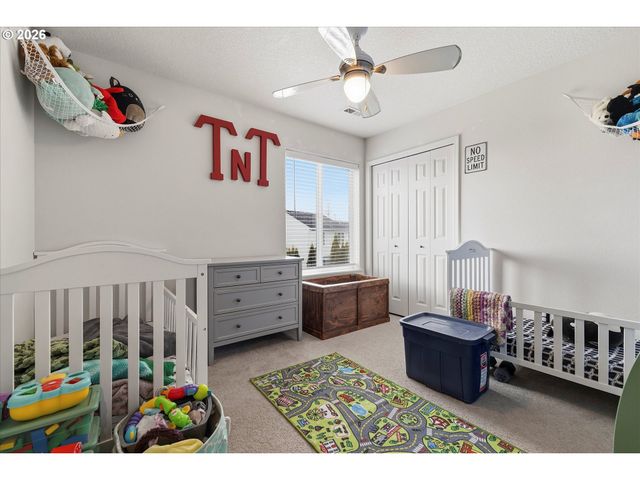 34660 GLACIER Ave, St Helens, OR 97051