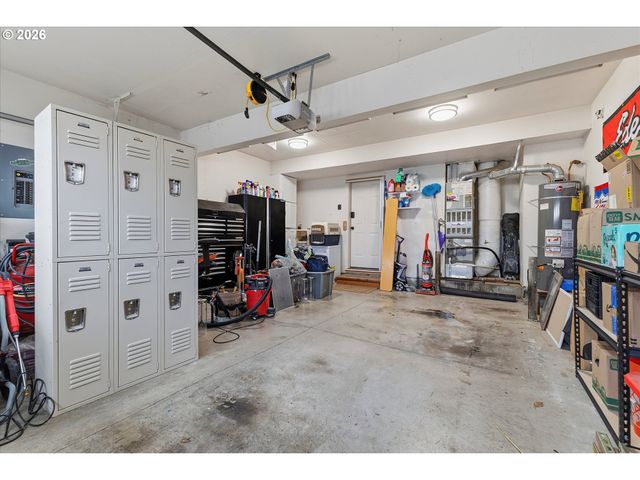 34660 GLACIER Ave, St Helens, OR 97051