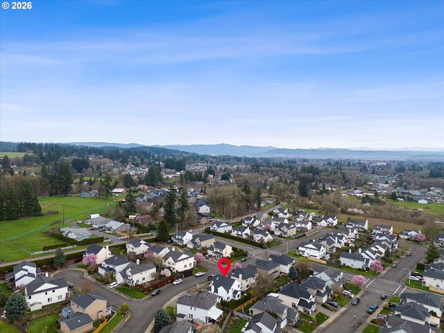 34660 GLACIER Ave, St Helens, OR 97051