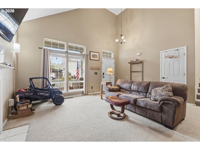 34660 GLACIER Ave, St Helens, OR 97051