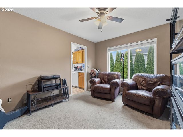 34660 GLACIER Ave, St Helens, OR 97051