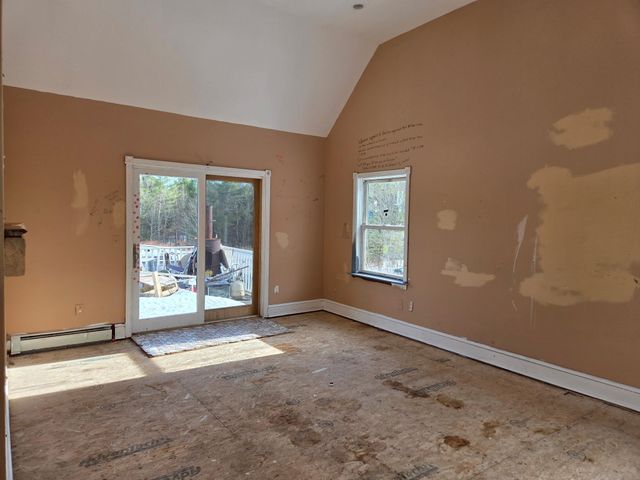 175 Old Turnpike Road, Nottingham, NH 03290