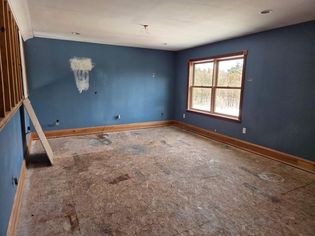 175 Old Turnpike Road, Nottingham, NH 03290