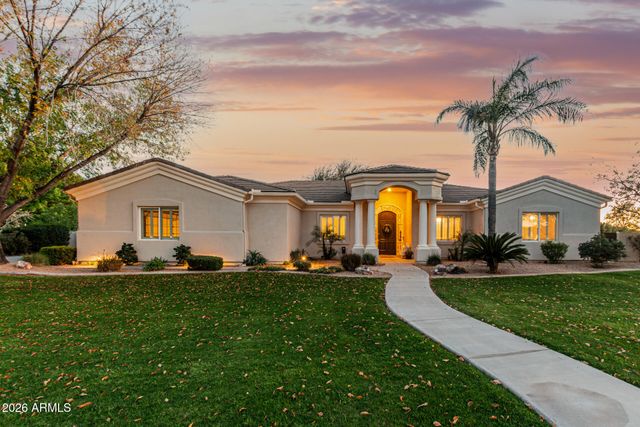 19855 E SONOQUI Boulevard, Queen Creek, AZ 85142