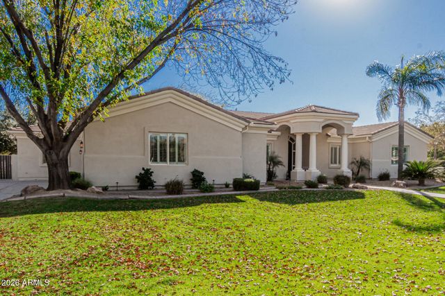 19855 E SONOQUI Boulevard, Queen Creek, AZ 85142