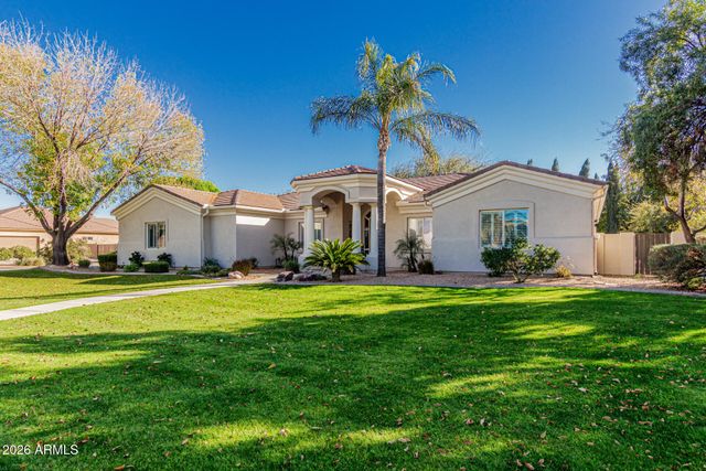 19855 E SONOQUI Boulevard, Queen Creek, AZ 85142