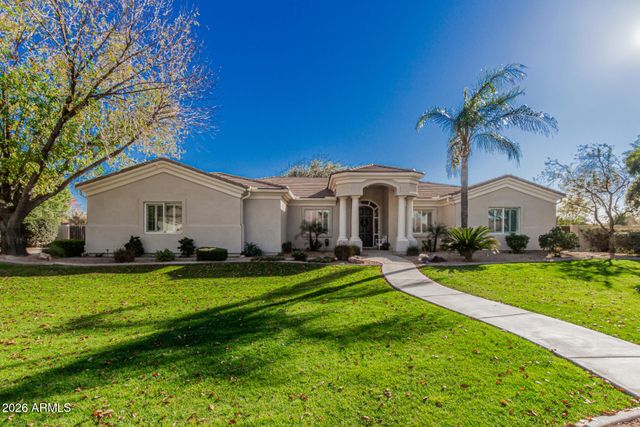 19855 E SONOQUI Boulevard, Queen Creek, AZ 85142