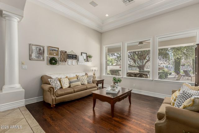 19855 E SONOQUI Boulevard, Queen Creek, AZ 85142