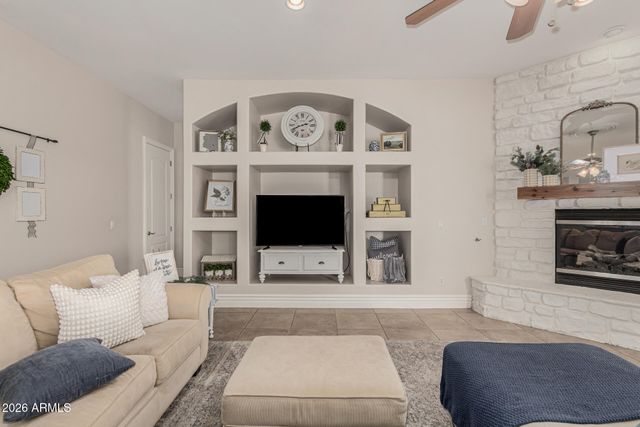 19855 E SONOQUI Boulevard, Queen Creek, AZ 85142