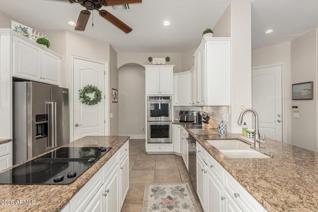 19855 E SONOQUI Boulevard, Queen Creek, AZ 85142