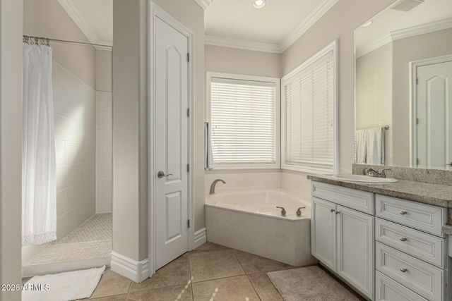 19855 E SONOQUI Boulevard, Queen Creek, AZ 85142