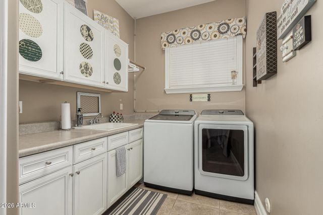 19855 E SONOQUI Boulevard, Queen Creek, AZ 85142