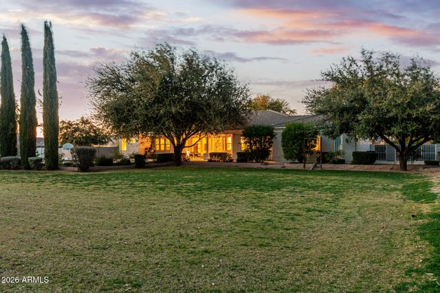 19855 E SONOQUI Boulevard, Queen Creek, AZ 85142