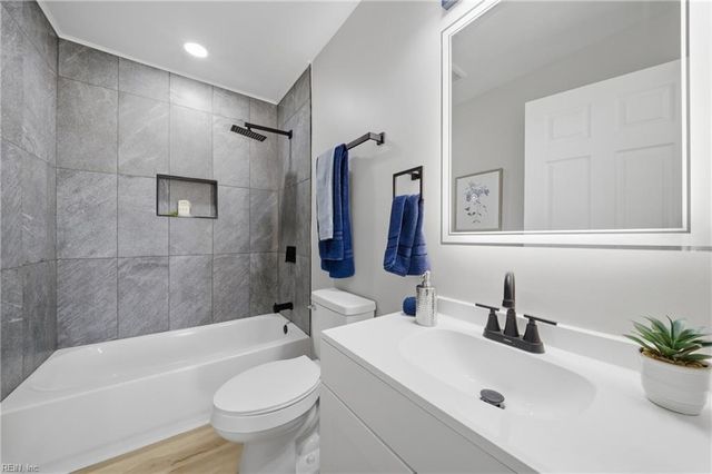 2128 Roanoke AVE, Newport News, VA 23607