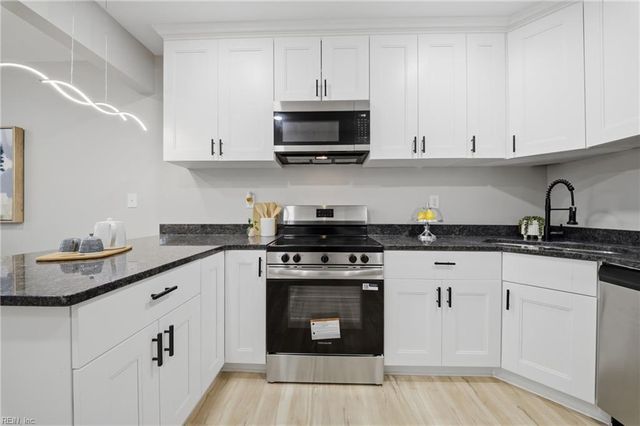 2128 Roanoke AVE, Newport News, VA 23607