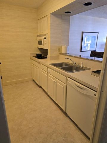 4774 FOX HUNT LANE A108, Wesley Chapel, FL 33543