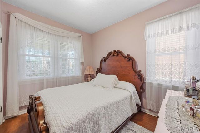 5011 Bancroft Avenue, St Louis, MO 63109