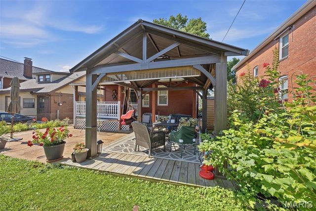 5011 Bancroft Avenue, St Louis, MO 63109