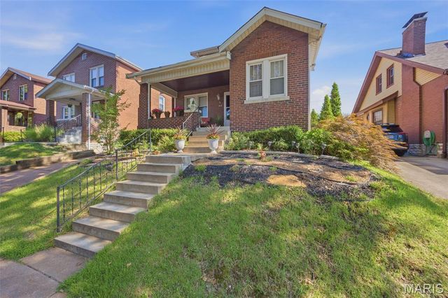 5011 Bancroft Avenue, St Louis, MO 63109