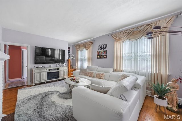 5011 Bancroft Avenue, St Louis, MO 63109