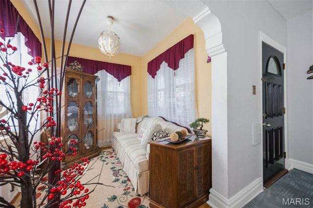 5011 Bancroft Avenue, St Louis, MO 63109