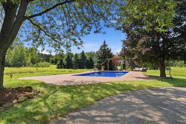 8920 80th Street N, Grant, MN 55082