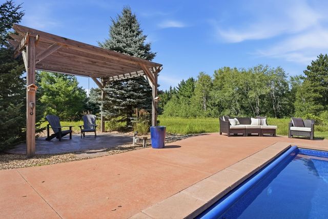 8920 80th Street N, Grant, MN 55082
