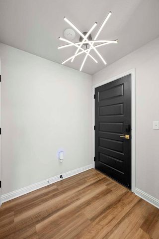 8013 Mellencamp DR, Austin, TX 78744
