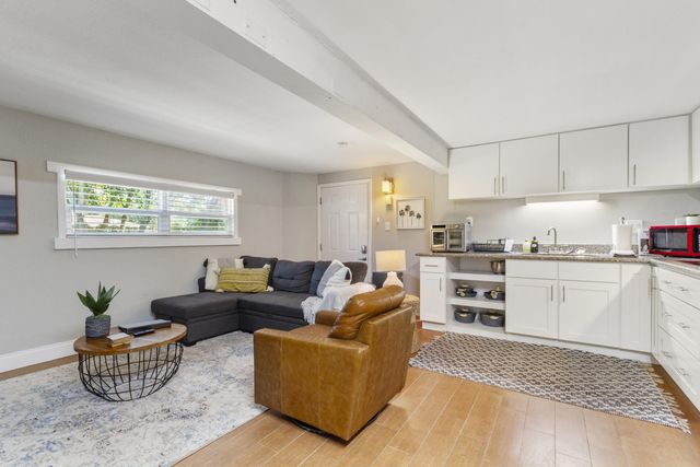 164 Beal Parkway, Fort Walton Beach, FL 32548