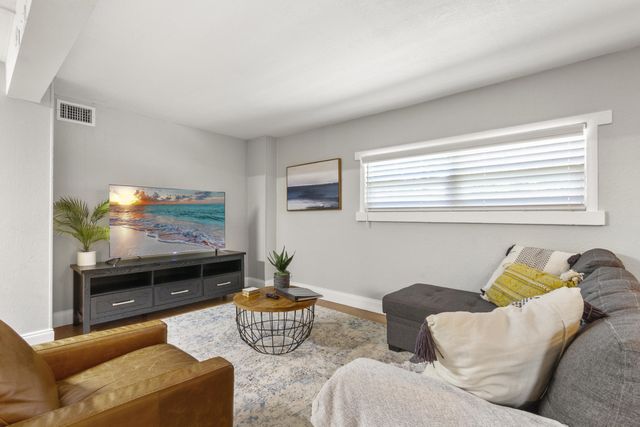 164 Beal Parkway, Fort Walton Beach, FL 32548