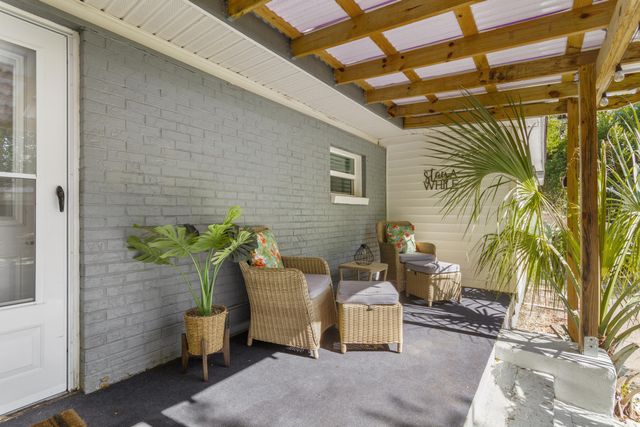 164 Beal Parkway, Fort Walton Beach, FL 32548