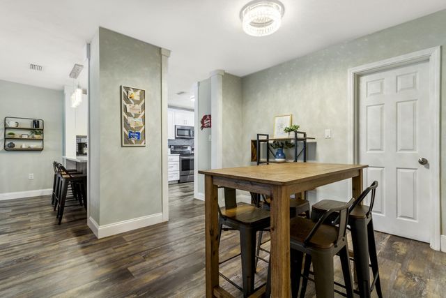 164 Beal Parkway, Fort Walton Beach, FL 32548