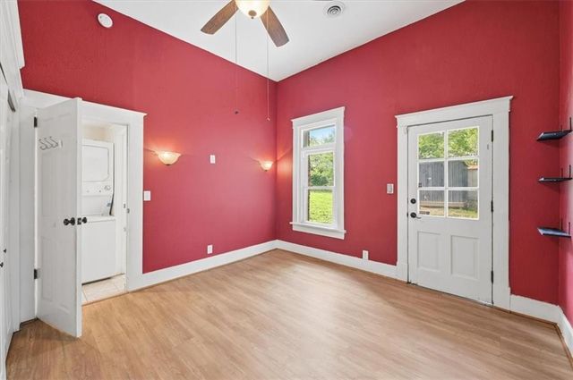 49 Santa Fe Street, Leavenworth, KS 66048