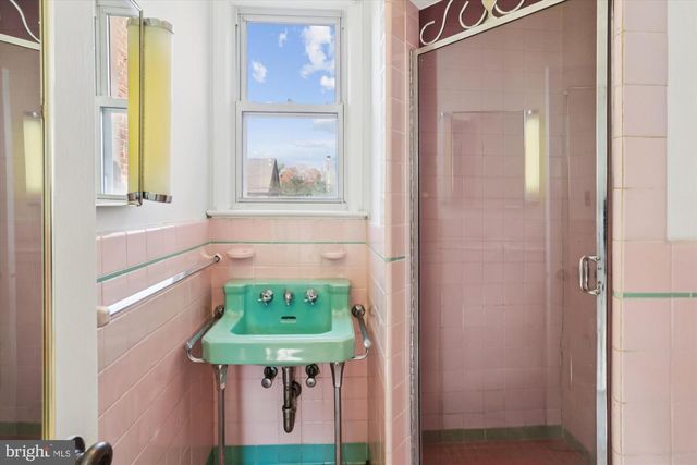 1351 SOMERSET PL NW, Washington, DC 20011