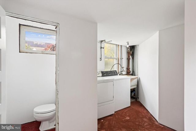 1351 SOMERSET PL NW, Washington, DC 20011