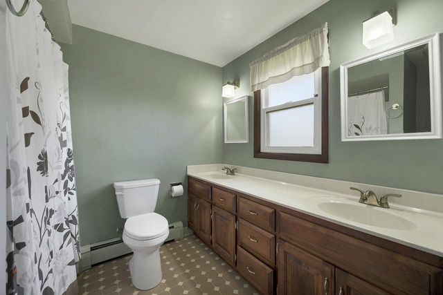 3241 BITTERS COURT, Green Bay, WI 54301