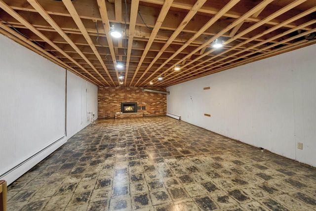3241 BITTERS COURT, Green Bay, WI 54301